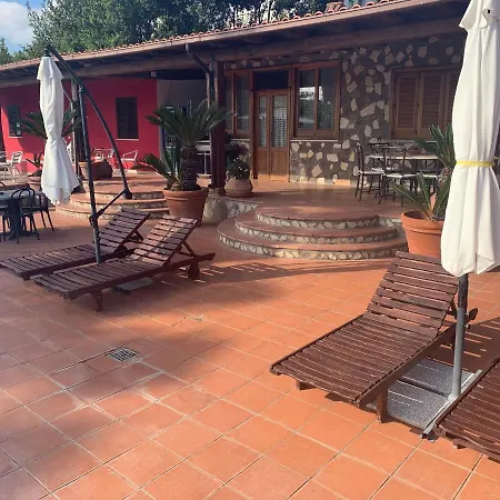 L'oasi Di Ambra Dependance Ferienhaus Ardea